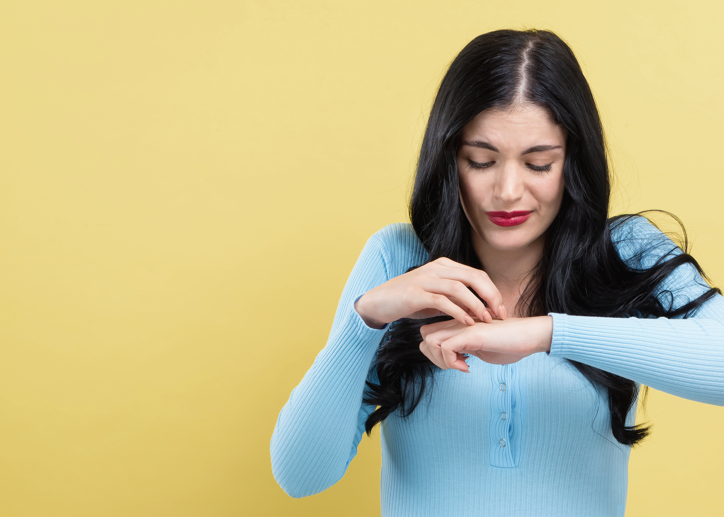 Eczema itch relief mum scratch